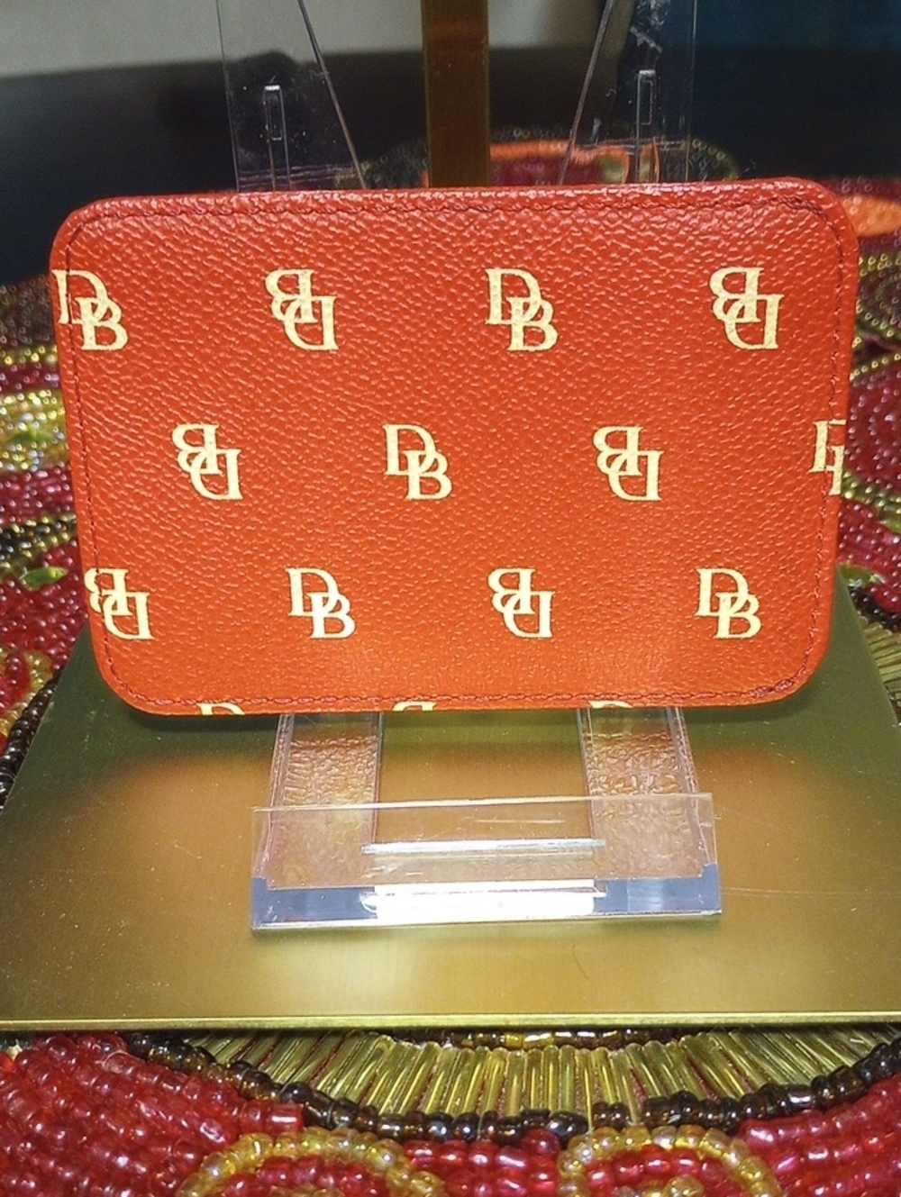 New D&B Logo ID Cardholder - Picture 3 of 8